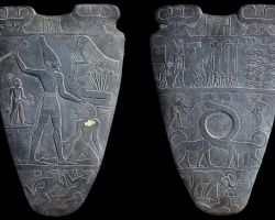paleta narmera, muzeum w kairze|paleta narmera muzeum w kairze